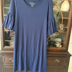 Lilly Pulitzer Dress bell sleeve. Small